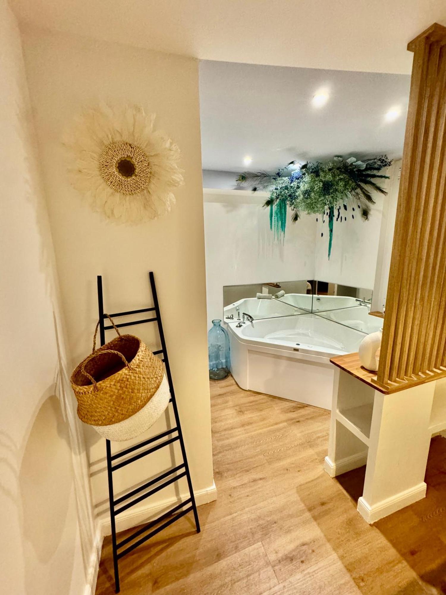 Le Jardin Secret - Balneo & Spa Montpellier Kültér fotó